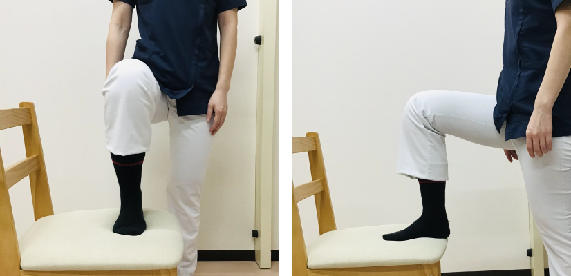椅子などに片足を乗せます。床で片膝立ちの姿勢でも構いません。